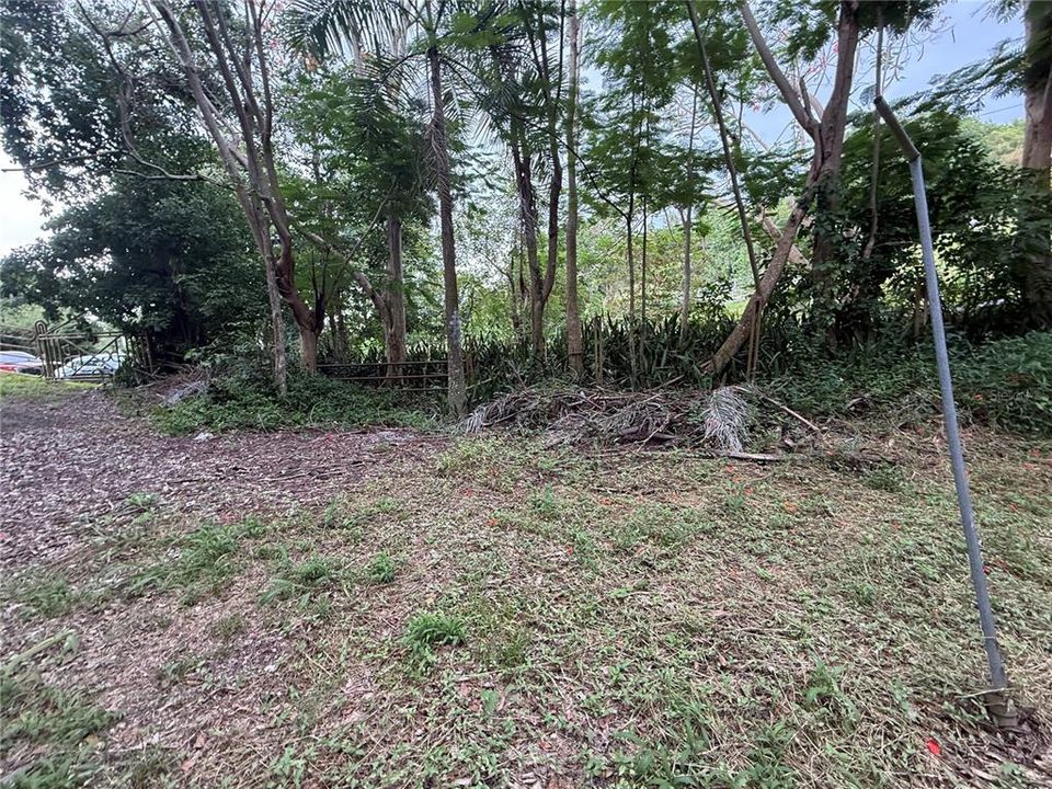 待售: $159,900 (0.80 acres)