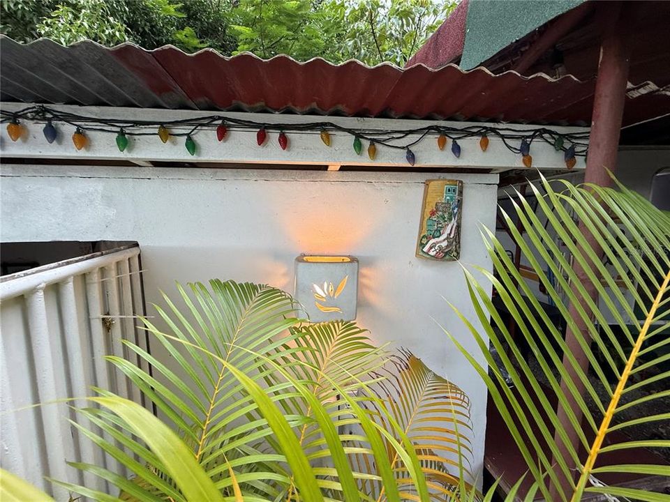 待售: $159,900 (0.80 acres)