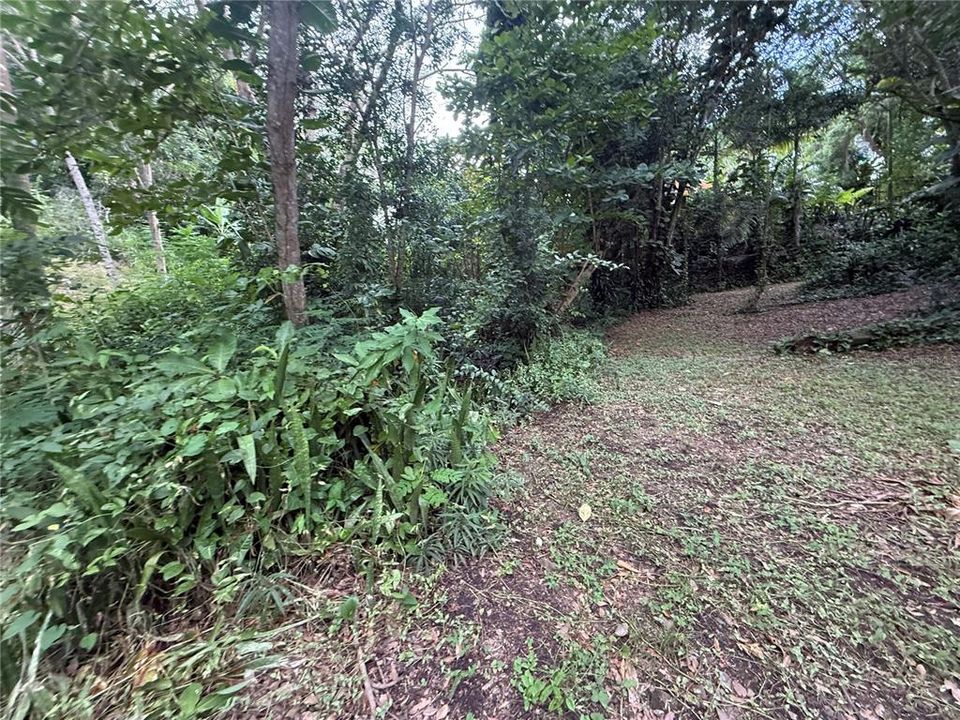 待售: $159,900 (0.80 acres)