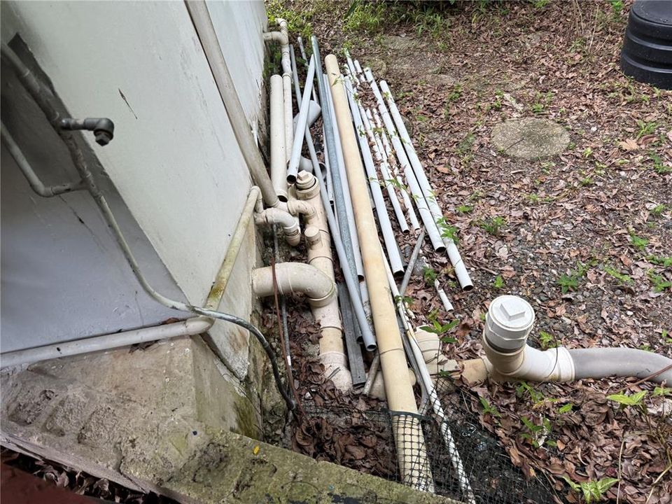 待售: $159,900 (0.80 acres)