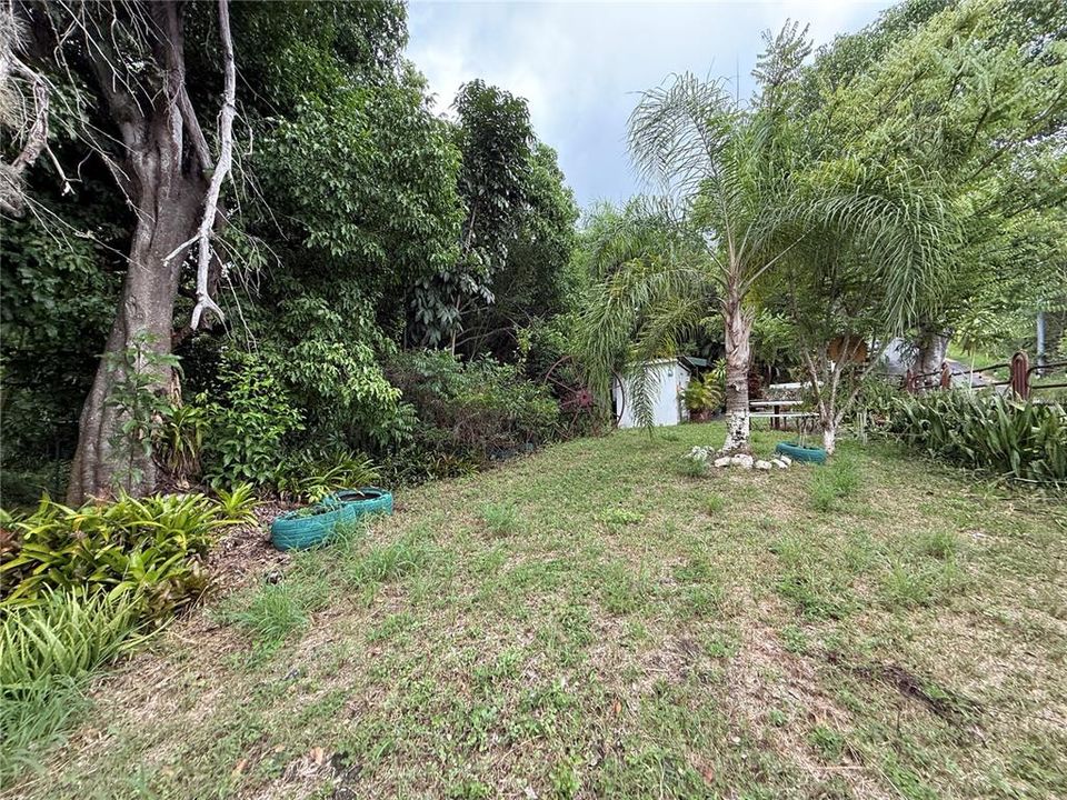 待售: $159,900 (0.80 acres)