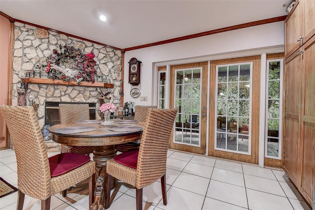 En Venta: $498,000 (4 camas, 3 baños, 2502 Pies cuadrados)