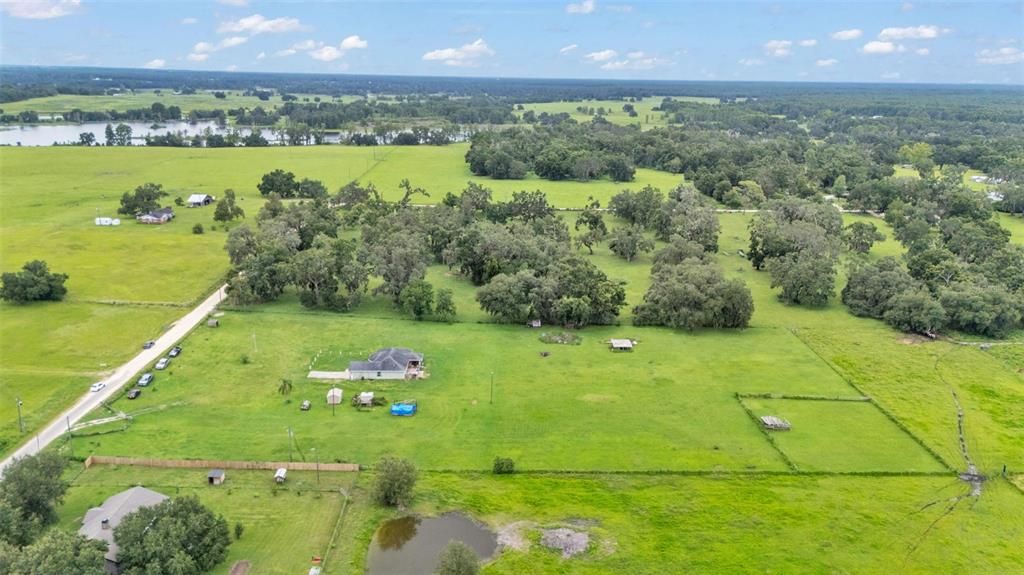 待售: $590,000 (3 贝兹, 2 浴室, 1728 平方英尺)