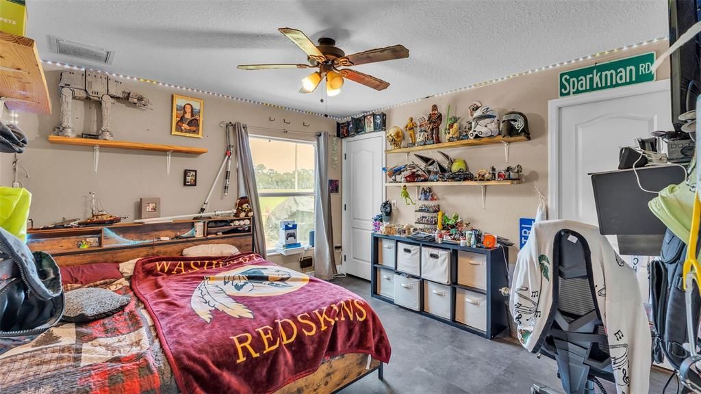 待售: $590,000 (3 贝兹, 2 浴室, 1728 平方英尺)