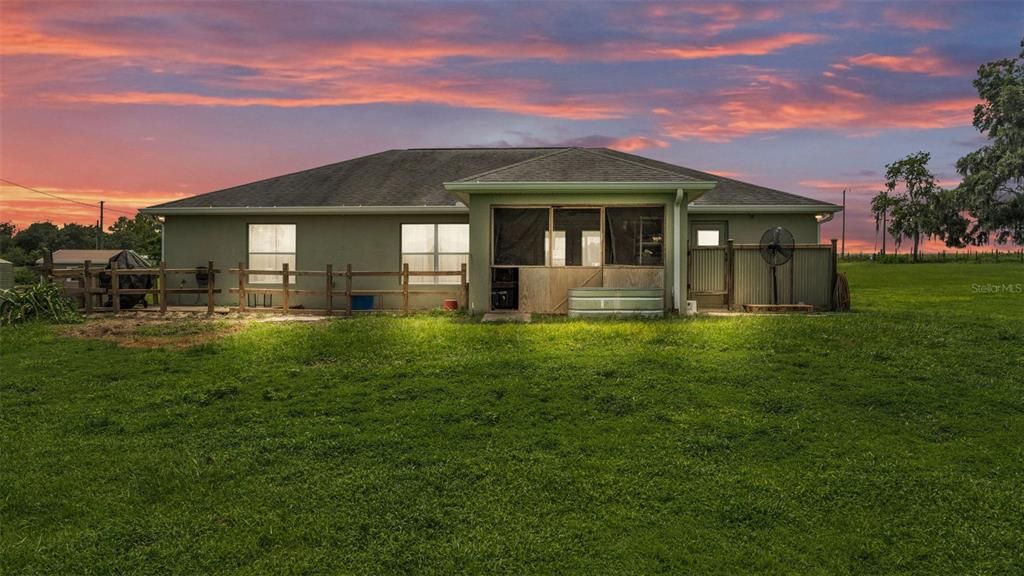 待售: $590,000 (3 贝兹, 2 浴室, 1728 平方英尺)