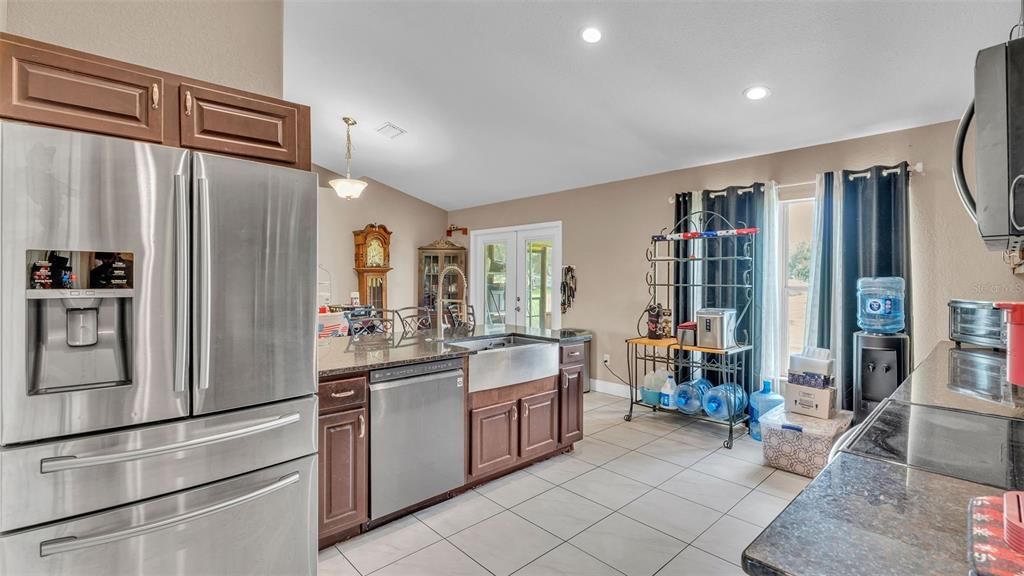 待售: $590,000 (3 贝兹, 2 浴室, 1728 平方英尺)