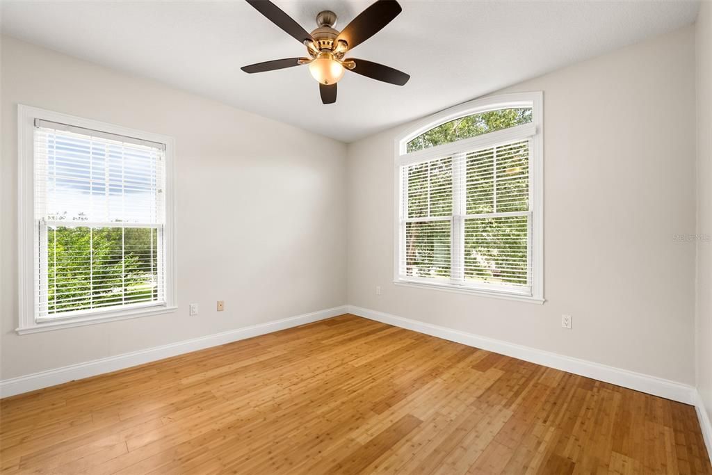 待售: $615,000 (4 贝兹, 3 浴室, 3057 平方英尺)