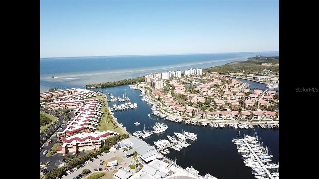 待售: $205,000 (1 贝兹, 1 浴室, 593 平方英尺)