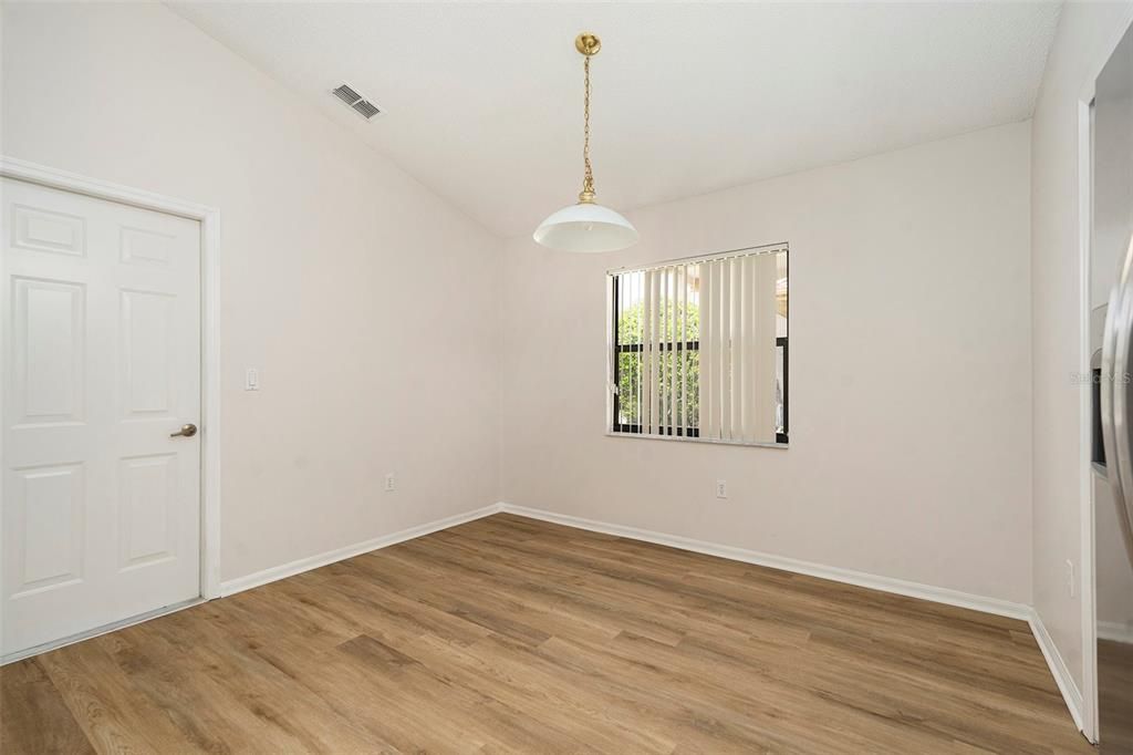 Active With Contract: $250,000 (3 beds, 2 baths, 1715 Square Feet)