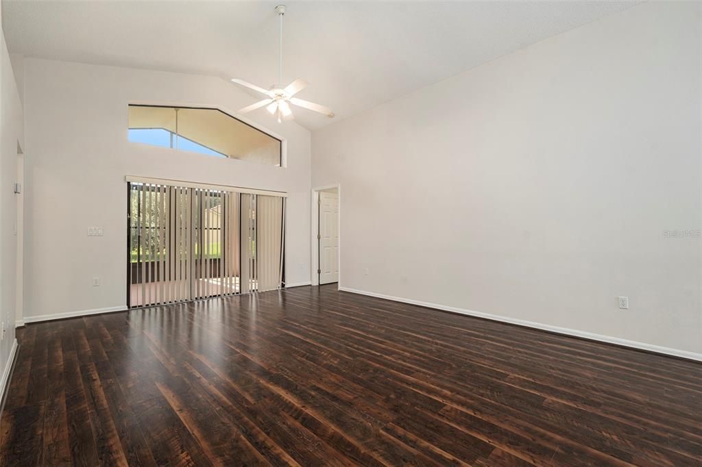 Active With Contract: $250,000 (3 beds, 2 baths, 1715 Square Feet)