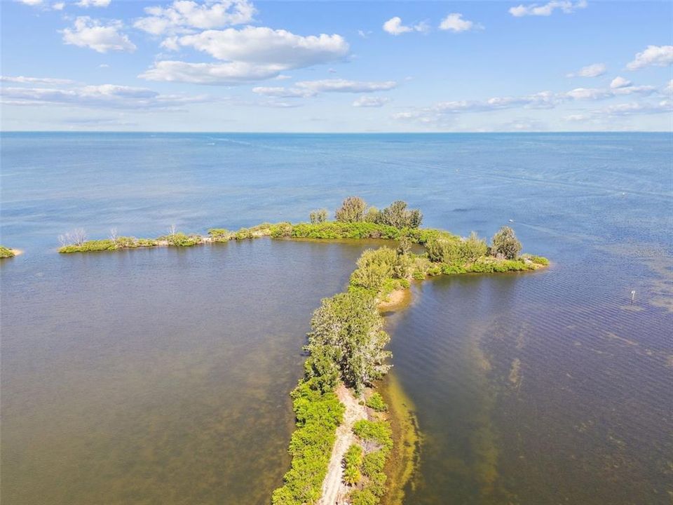 For Sale: $375,000 (2 beds, 2 baths, 950 Square Feet)