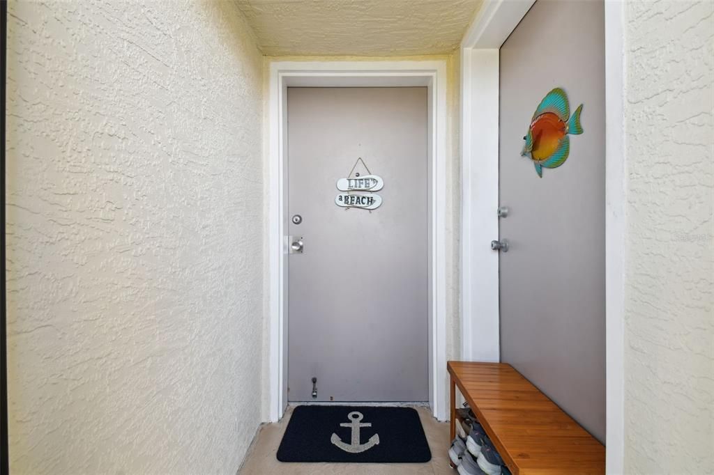 For Sale: $375,000 (2 beds, 2 baths, 950 Square Feet)