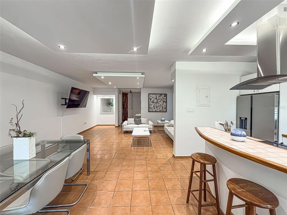 For Sale: $450,000 (3 beds, 2 baths, 1747 Square Feet)