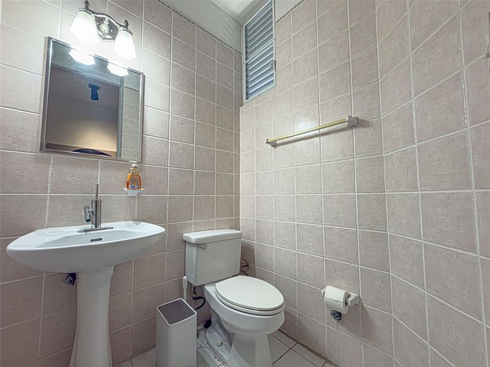 For Sale: $450,000 (3 beds, 2 baths, 1747 Square Feet)