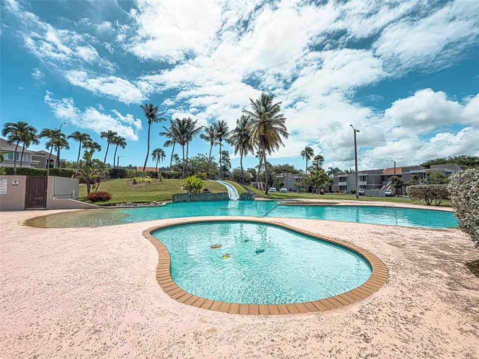 For Sale: $450,000 (3 beds, 2 baths, 1747 Square Feet)