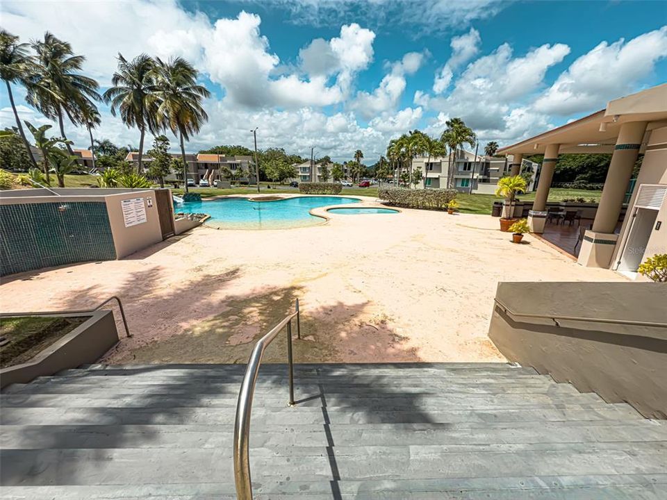 For Sale: $450,000 (3 beds, 2 baths, 1747 Square Feet)