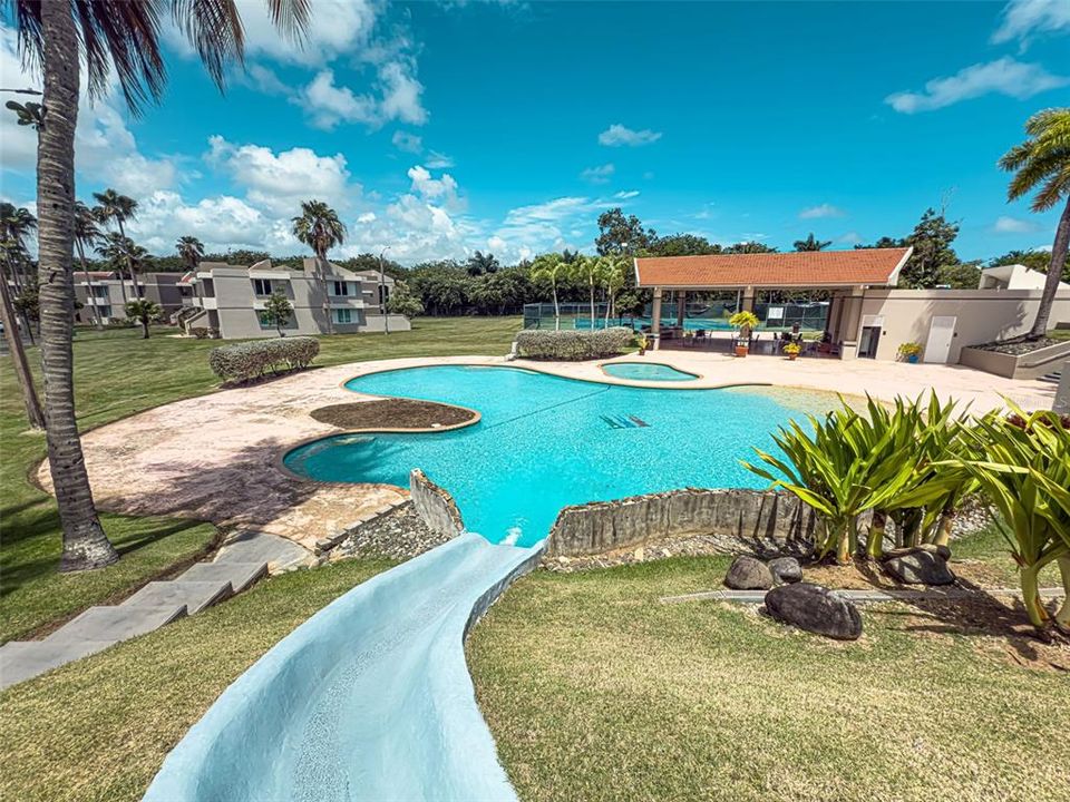 For Sale: $450,000 (3 beds, 2 baths, 1747 Square Feet)