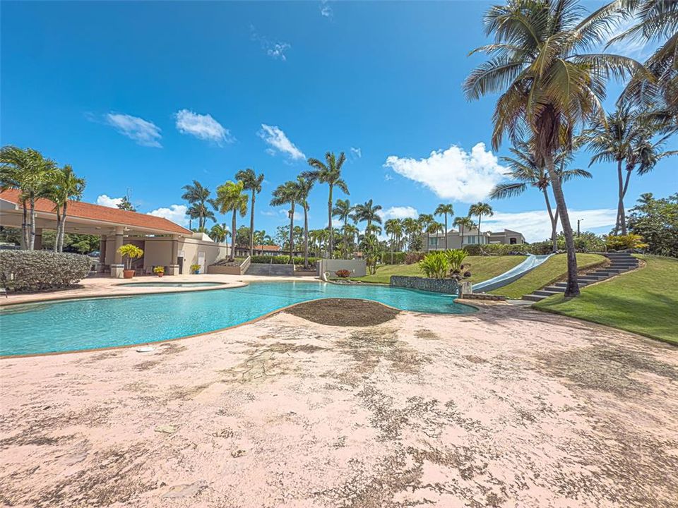 For Sale: $450,000 (3 beds, 2 baths, 1747 Square Feet)