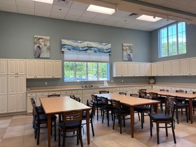 待售: $795,000 (4 贝兹, 3 浴室, 3156 平方英尺)