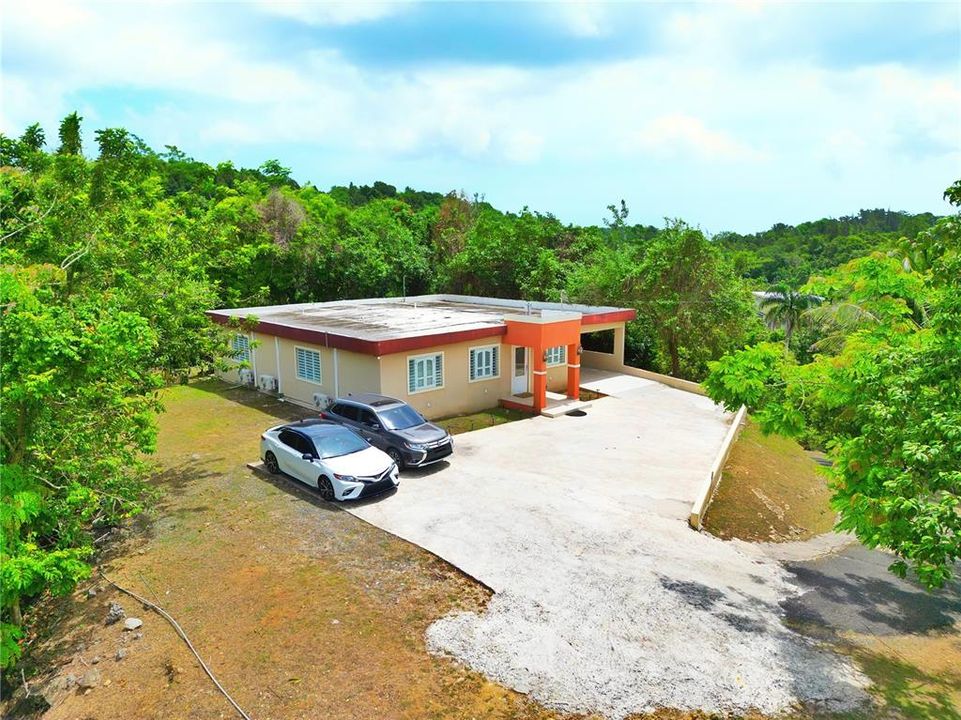 На продажу: $276,000 (4 спален, 2 ванн, 1556 Квадратных фут)