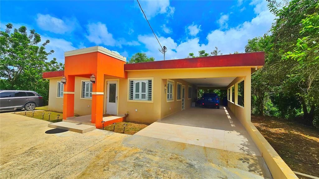 На продажу: $276,000 (4 спален, 2 ванн, 1556 Квадратных фут)