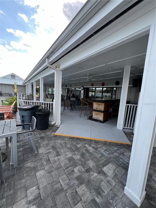 For Sale: $85,000 (1 beds, 1 baths, 400 Square Feet)