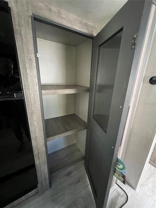 For Sale: $85,000 (1 beds, 1 baths, 400 Square Feet)