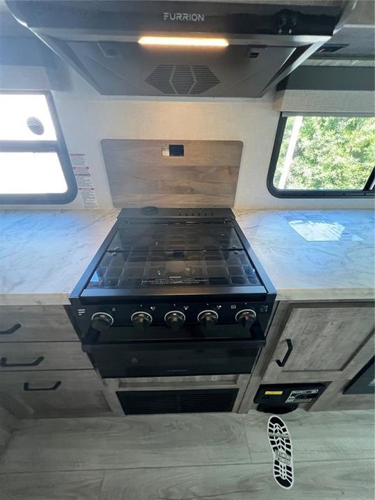 For Sale: $85,000 (1 beds, 1 baths, 400 Square Feet)