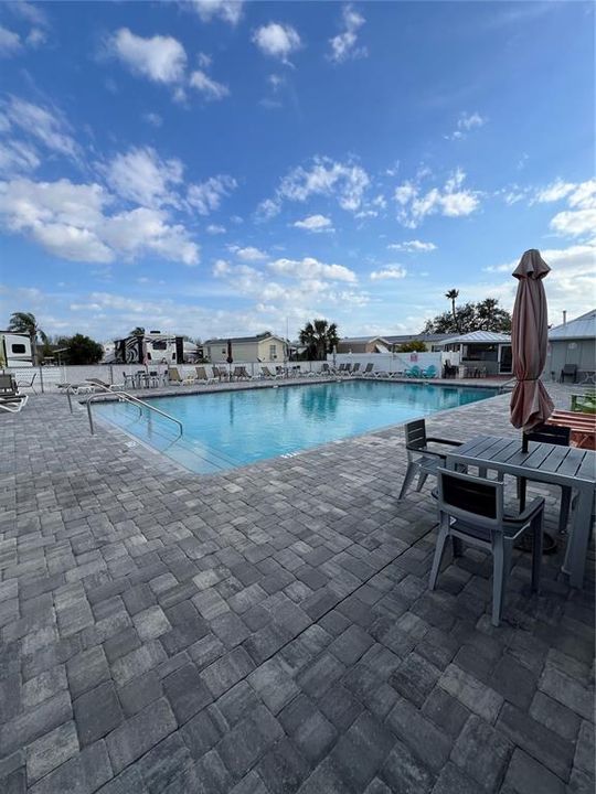 For Sale: $85,000 (1 beds, 1 baths, 400 Square Feet)