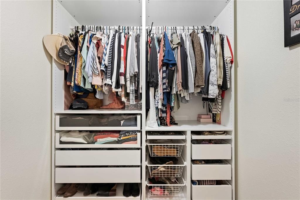 For Sale: $850,000 (3 beds, 3 baths, 2440 Square Feet)