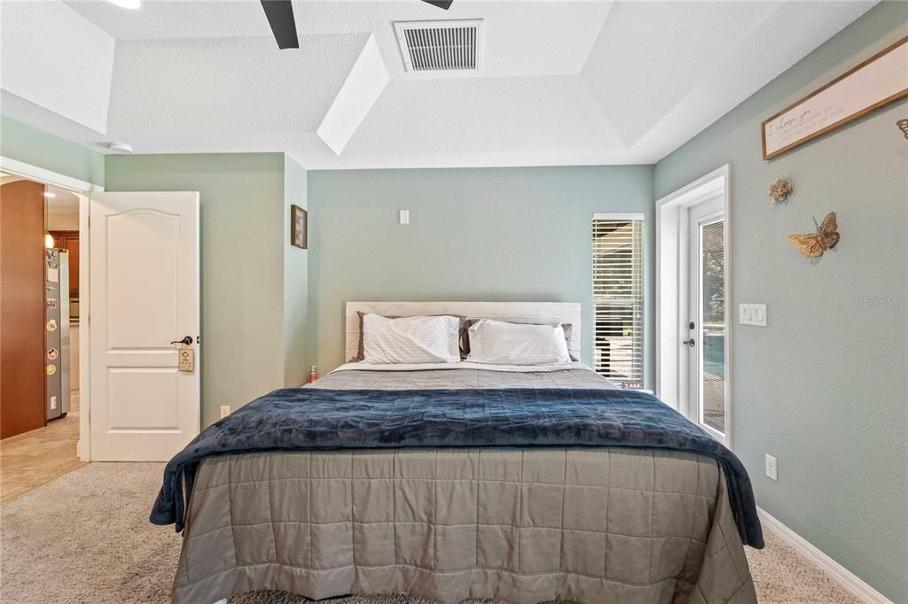 For Sale: $850,000 (3 beds, 3 baths, 2440 Square Feet)