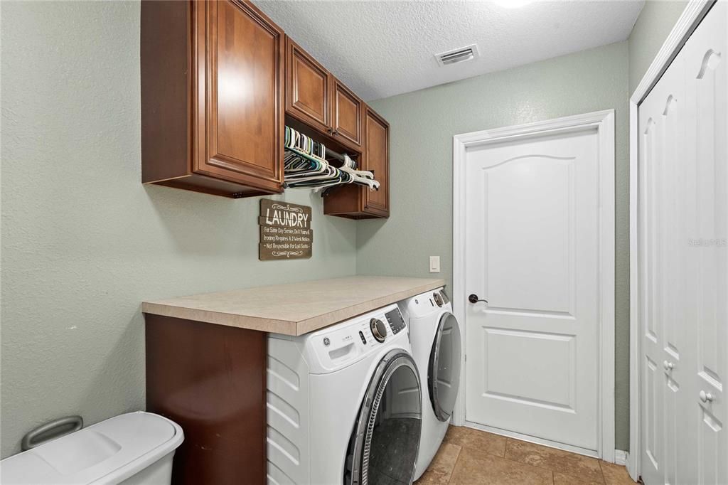 For Sale: $850,000 (3 beds, 3 baths, 2440 Square Feet)