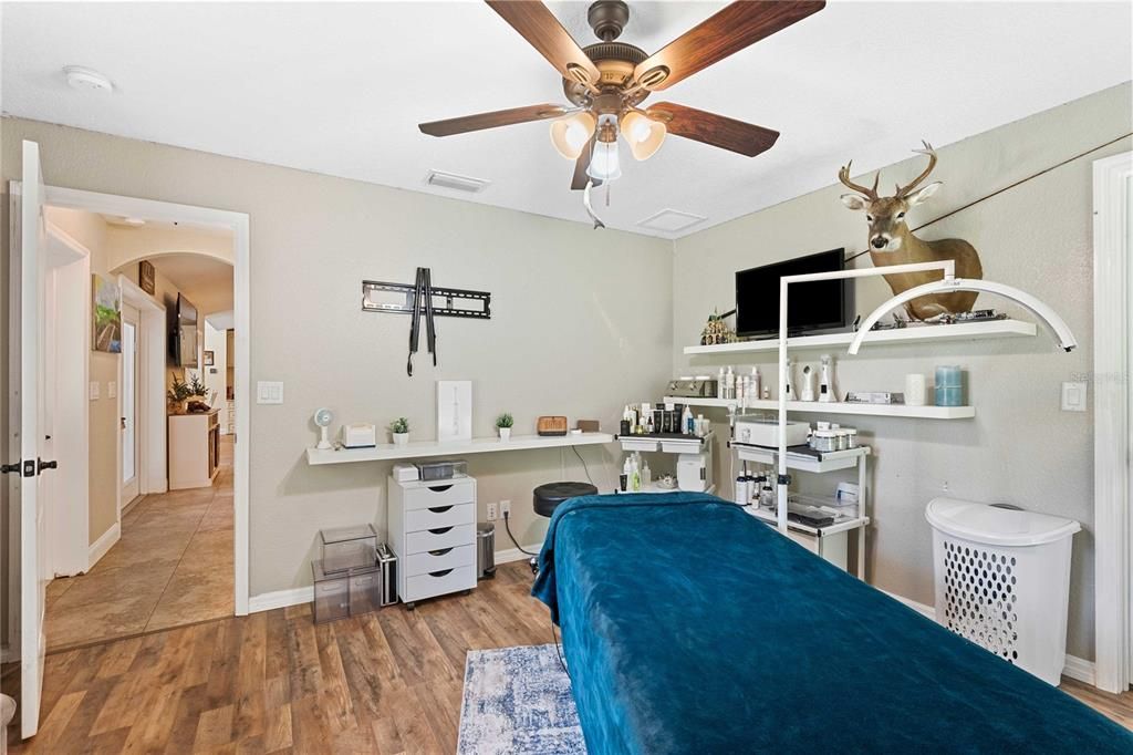 For Sale: $850,000 (3 beds, 3 baths, 2440 Square Feet)