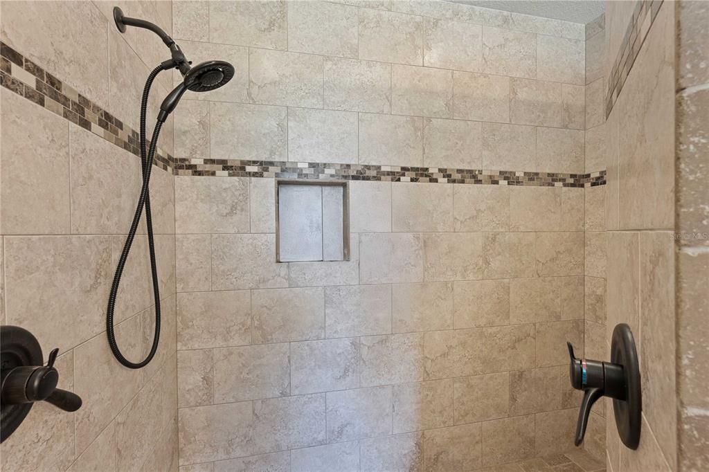 For Sale: $850,000 (3 beds, 3 baths, 2440 Square Feet)