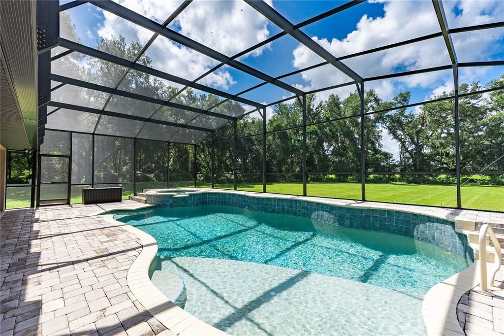 For Sale: $850,000 (3 beds, 3 baths, 2440 Square Feet)