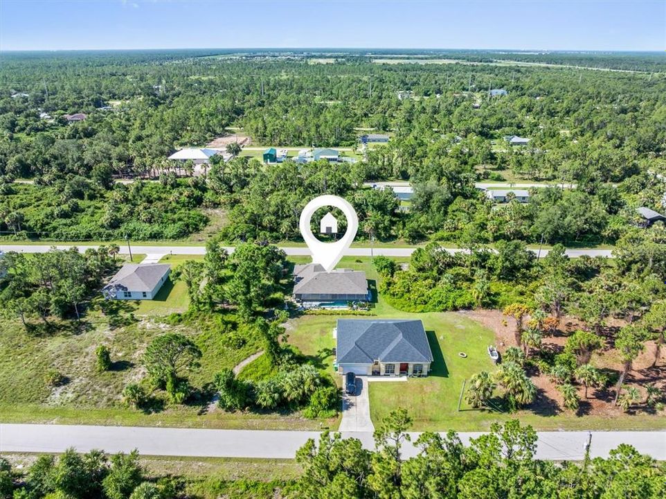 Под контрактом: $374,900 (3 спален, 2 ванн, 1596 Квадратных фут)