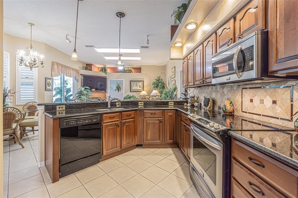 Active With Contract: $350,000 (4 beds, 3 baths, 2051 Square Feet)