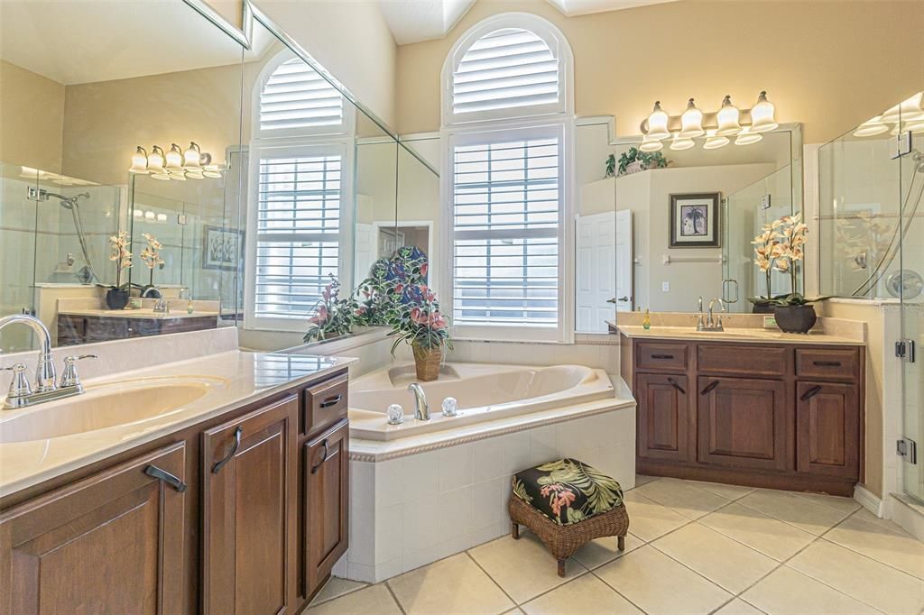 Active With Contract: $350,000 (4 beds, 3 baths, 2051 Square Feet)