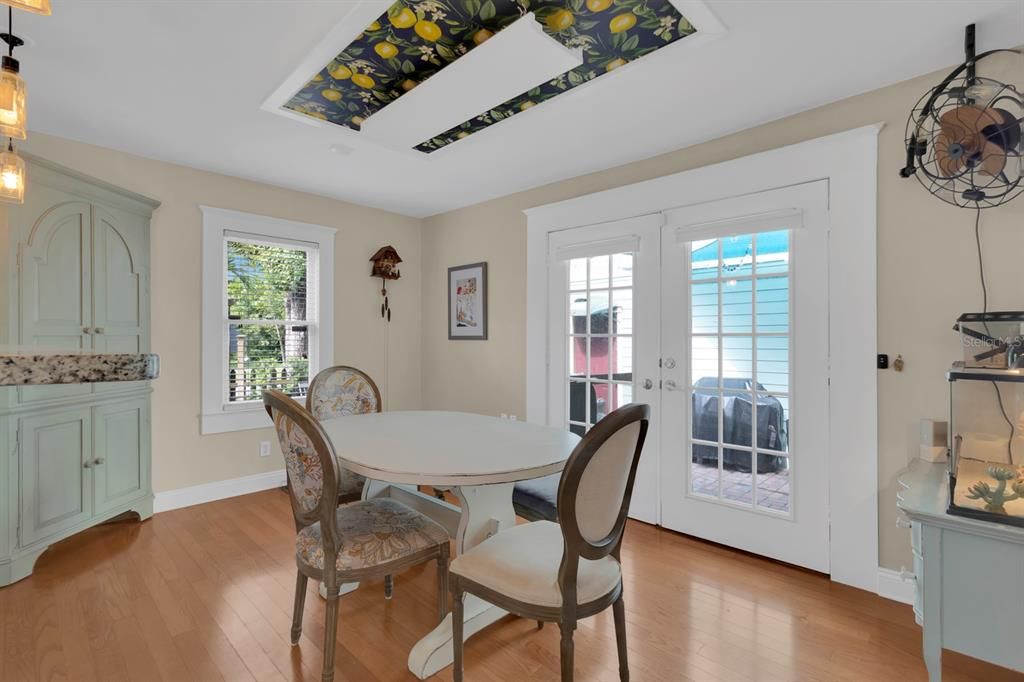 Active With Contract: $629,000 (3 beds, 2 baths, 2472 Square Feet)