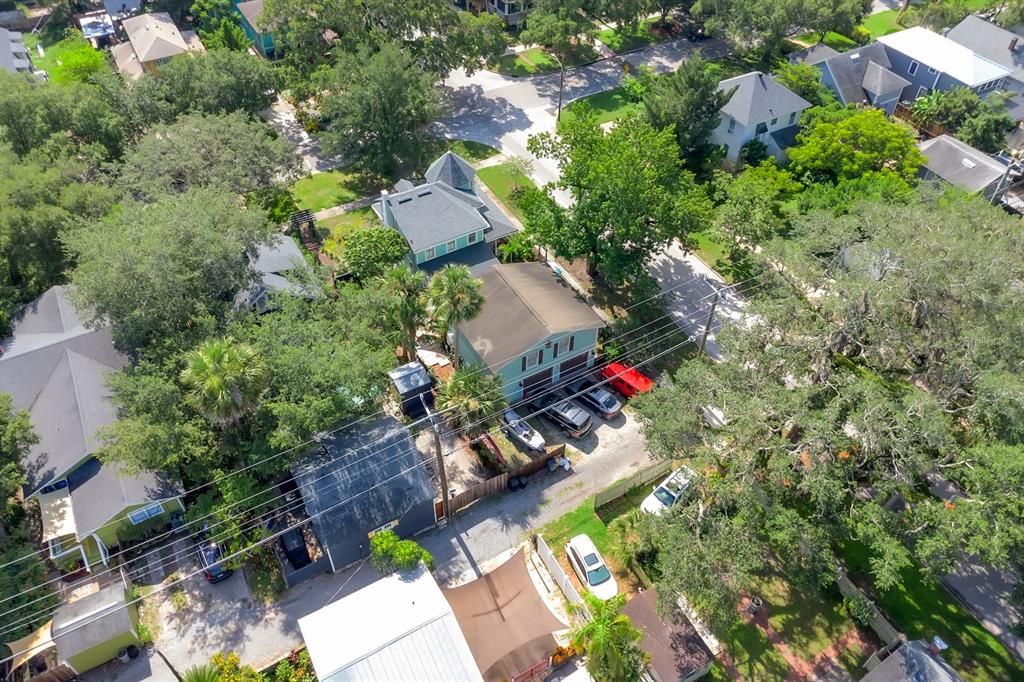 Active With Contract: $629,000 (3 beds, 2 baths, 2472 Square Feet)