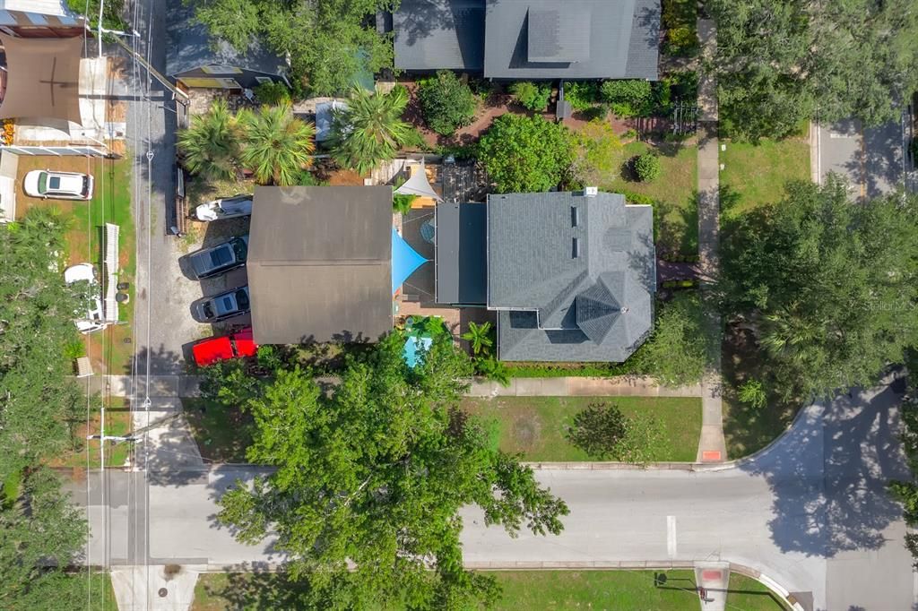 Active With Contract: $629,000 (3 beds, 2 baths, 2472 Square Feet)