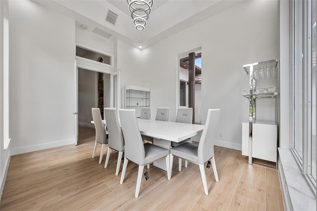 待售: $1,999,000 (4 贝兹, 3 浴室, 5220 平方英尺)