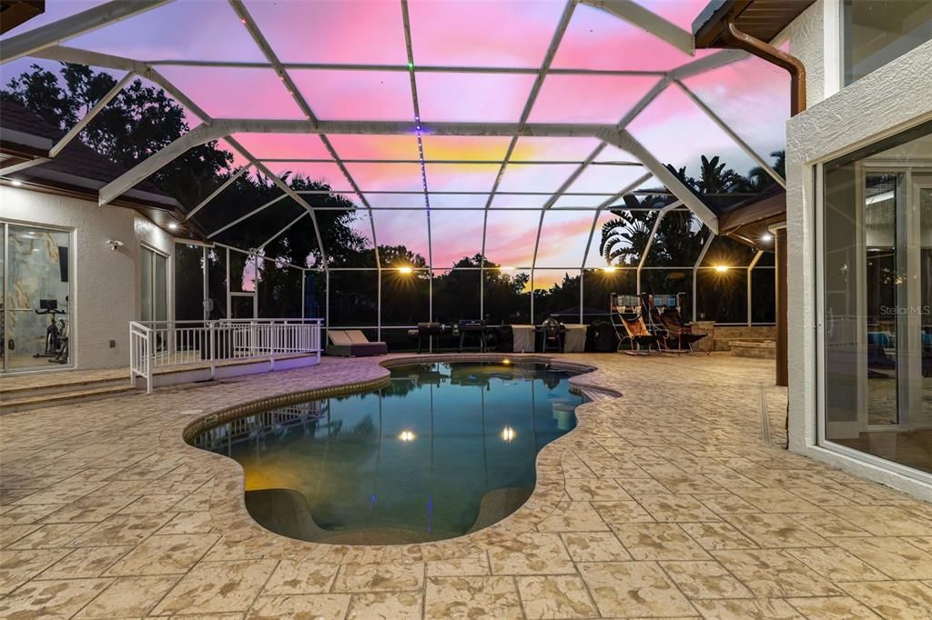 待售: $1,999,000 (4 贝兹, 3 浴室, 5220 平方英尺)