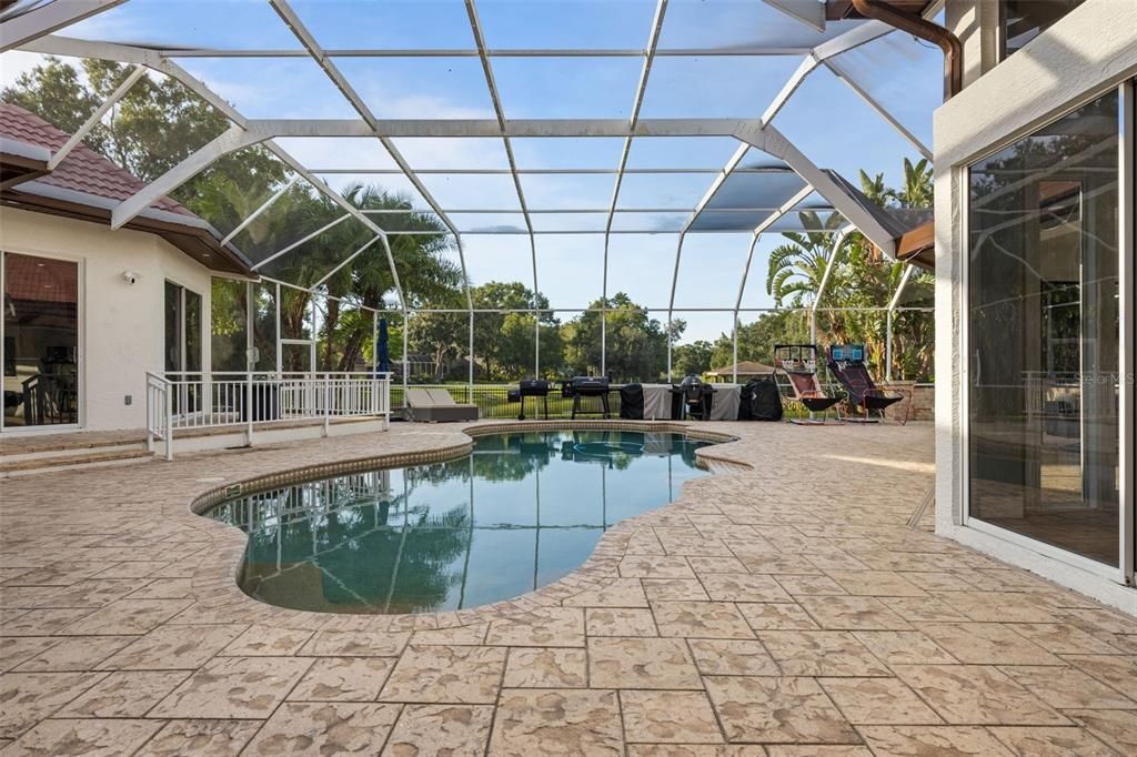 待售: $1,999,000 (4 贝兹, 3 浴室, 5220 平方英尺)