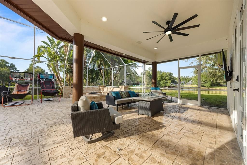 待售: $1,999,000 (4 贝兹, 3 浴室, 5220 平方英尺)