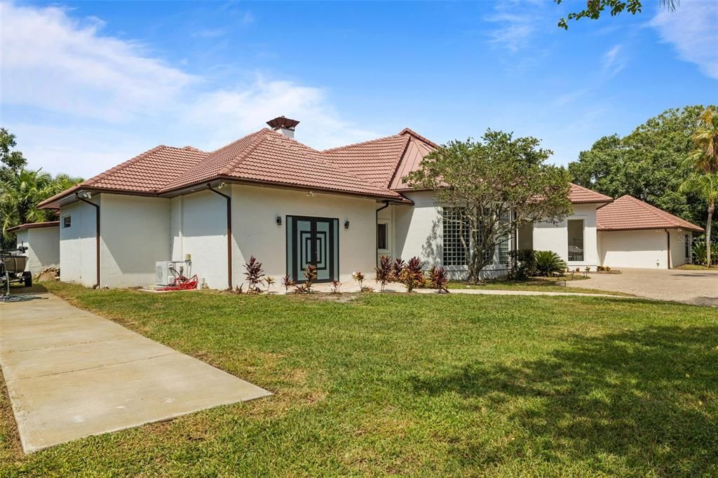 待售: $1,999,000 (4 贝兹, 3 浴室, 5220 平方英尺)