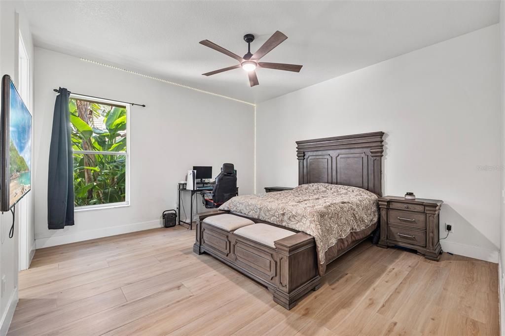 待售: $1,999,000 (4 贝兹, 3 浴室, 5220 平方英尺)