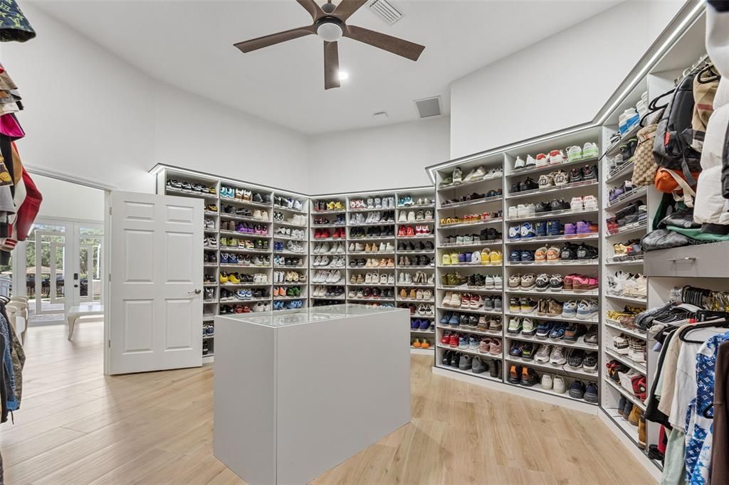 待售: $1,999,000 (4 贝兹, 3 浴室, 5220 平方英尺)