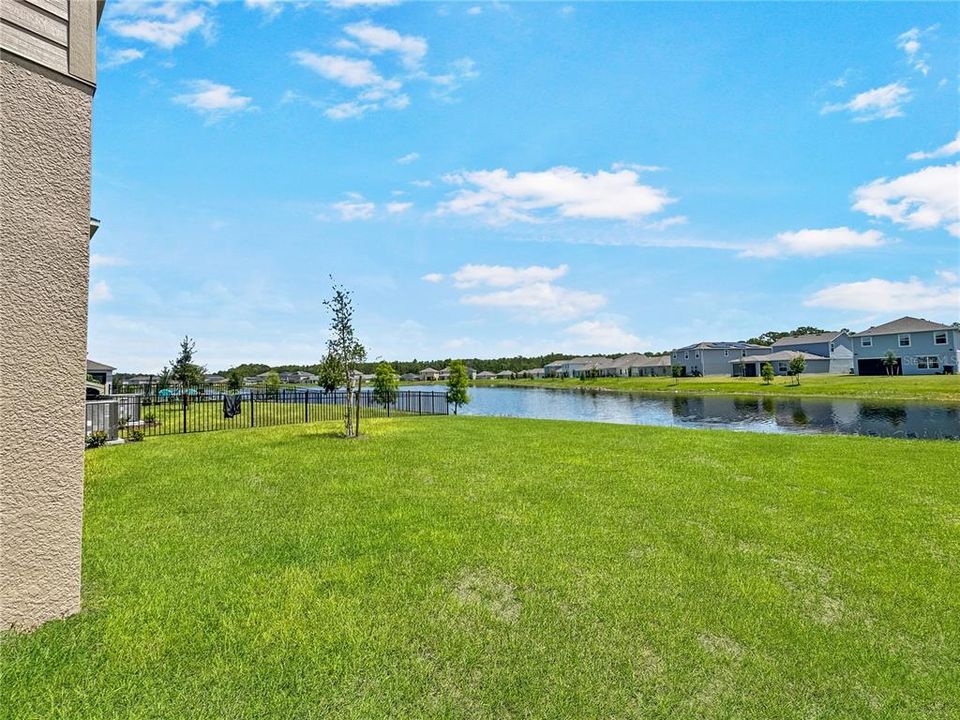 待售: $410,000 (4 贝兹, 2 浴室, 2202 平方英尺)