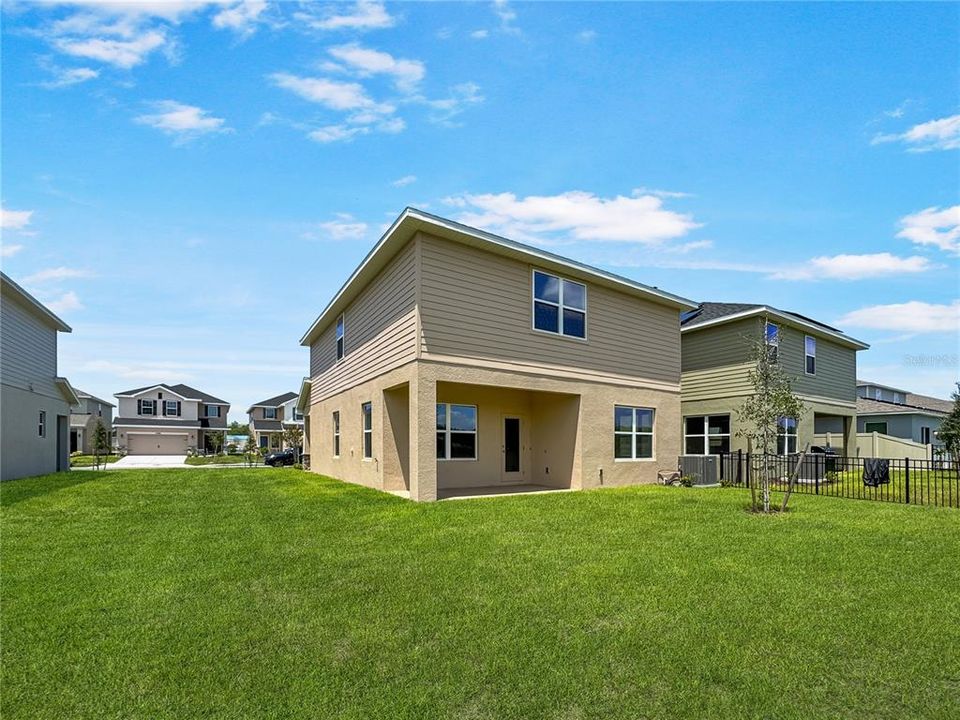 待售: $410,000 (4 贝兹, 2 浴室, 2202 平方英尺)